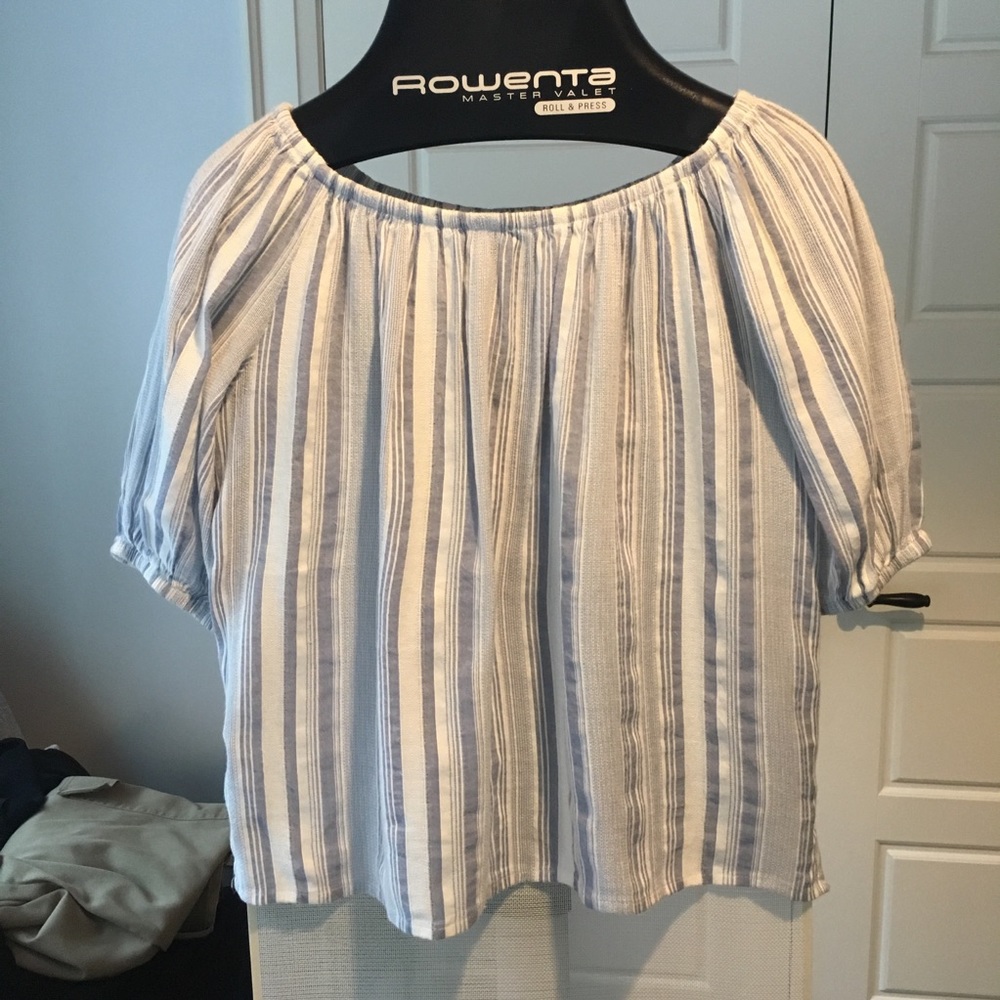 NWOT Loft Outlet off shoulder shirt